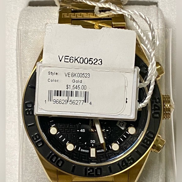 Versace - Picture 9 of 14